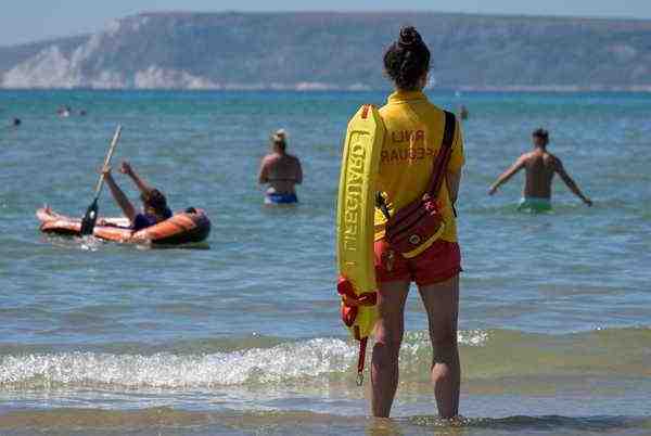 Does the UK have heat waves?