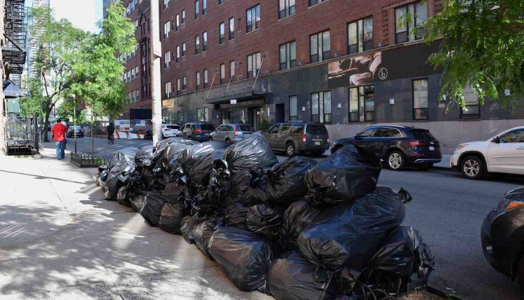 Is Paris a dirty city?