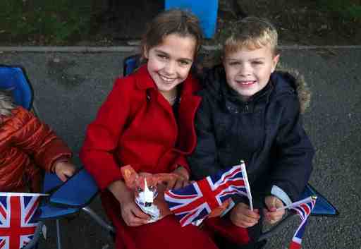How will the Queens coffin be taken to London?