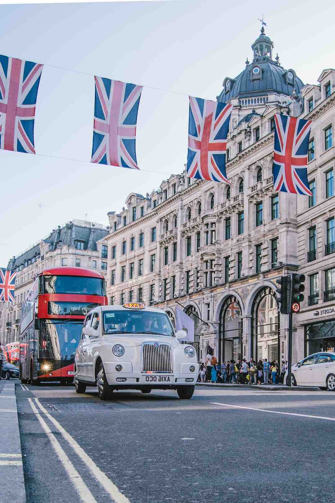 London’s West End Second telescopic urinal closed after man’s death